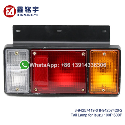 Buon prezzo 24V ISUZU 100P 600P Tail Lamp with PP + PC Housing and 1 Year Warranty in linea